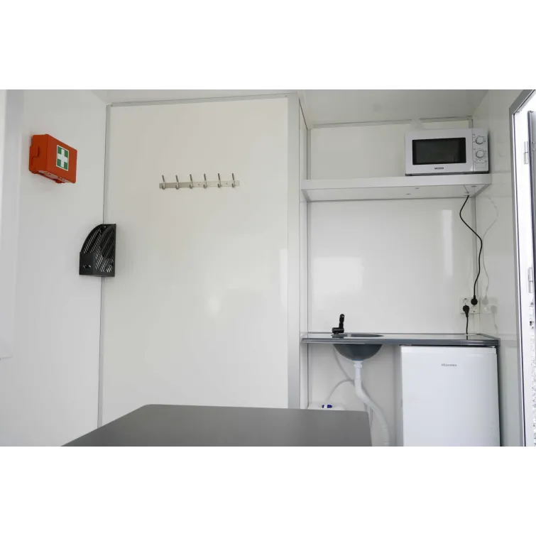 ALRO 6 hlö taukovaunu (wc + keittiö altaalla)