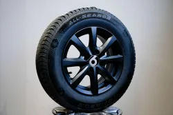 Kes&auml;rengas 185R14C matta musta 5x112