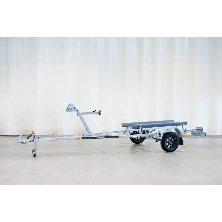 TRAILERMATE 750 kg (530 x 200 cm) vesijettitraileri (tuplatuet)