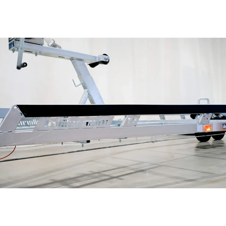 Trailermate 2700kg (820 x 231 cm) (Multirulla) venetraileri